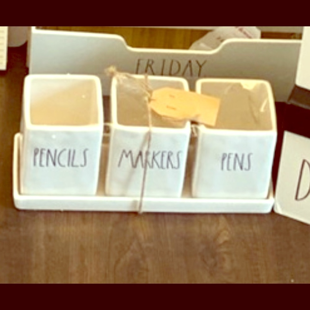 Rae Dunn, pen organizer